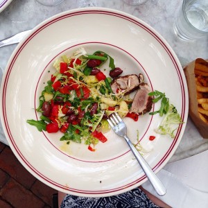 Niçoise salad for lunch #NYC #birthdayweekend #healthyeating #foodphotography